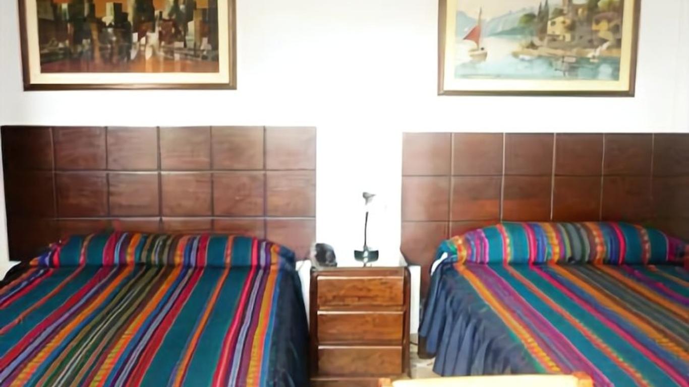 Miraflores Lodge
