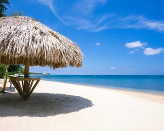 Villa Del Playa #1 - West End - Beach