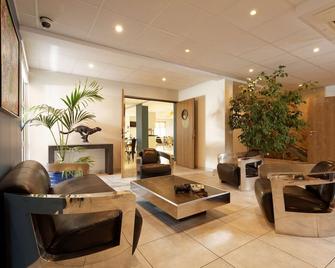 Kyriad Perpignan Sud - Perpignano - Ingresso