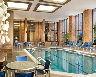 Hilton Parsippany - Parsippany - Pool