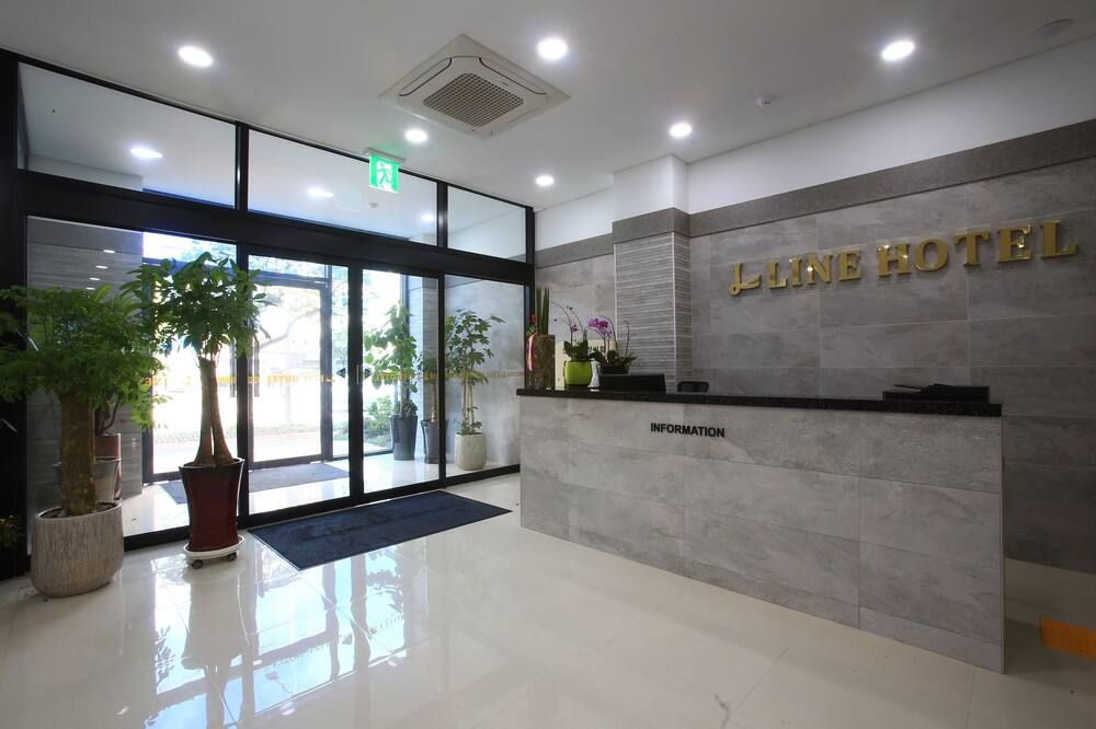 لاين هوتل