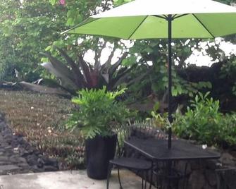 Minutes From Kealakekua Bay In The Midst Of Kona Coffee Country - Captain Cook - Hàng hiên