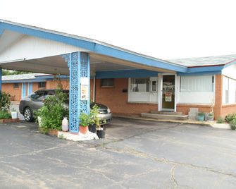Skyliner Motel - Stroud - Building