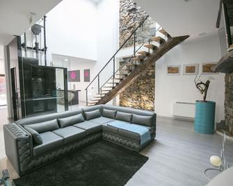 Same Habitat - Rural Accessible Tourism - Braganza - Sala de estar