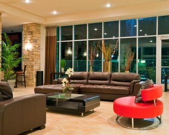 Holiday Inn Temple-Belton By IHG - Temple - Lounge