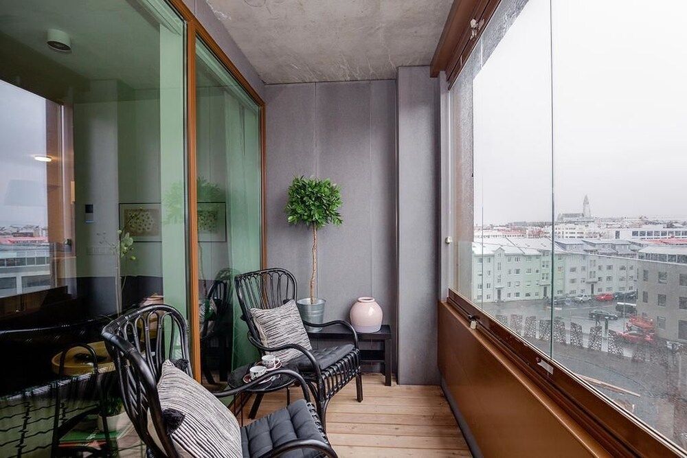 لاكشري سلكا سويتس - ريكيافيك - شرفة