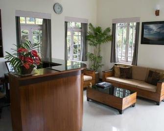 Windsongs - Kālimpong - Receptie