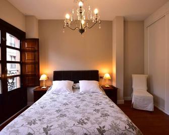 Salamanca Centro Apartamentos - Salamanca - Bedroom