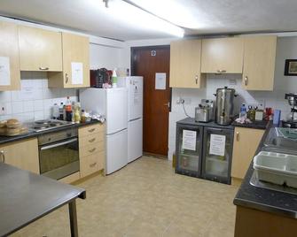 Lagan Backpackers - Belfast - Kitchen