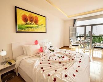 Hotel La Perle - Hue - Ložnice