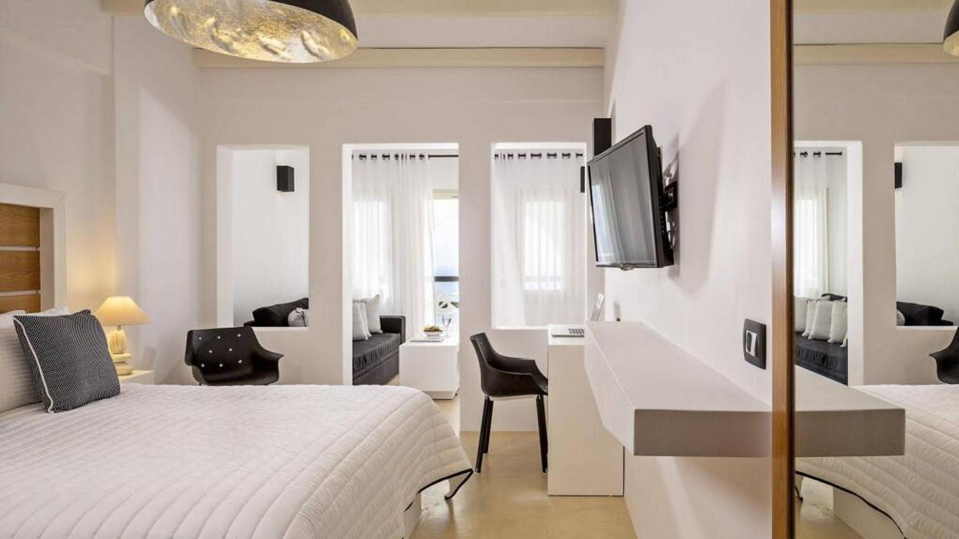 Azzurro Suites