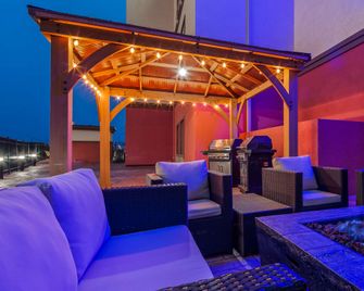 Best Western Plus Executive Residency Elk City - Elk City - Lounge