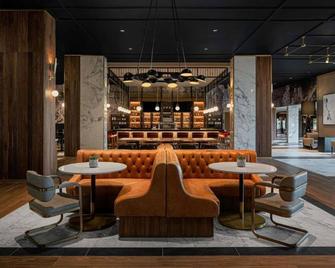 Near Valley Forge | Shuttle. Restaurant. Gym. - King of Prussia - Bar