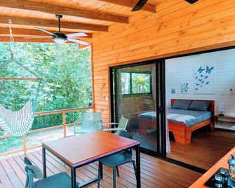 Thoas Lodge - Coronado