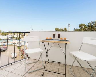 One Bedroom Seaview Urban Apartment Lagos - Lagos - Balkon