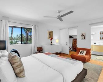 Eclectic & Comfortable Canyon Corridor - A Ryson Property - Palm Springs - Chambre