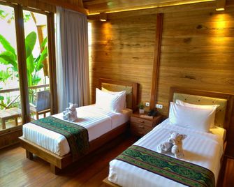 Aloravilla Hotel Lombok Senggigi - Mataram - Schlafzimmer