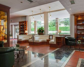 Family Escape With Pools and Sauna - Foligno - Ingresso