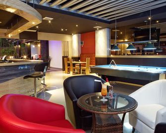 Nagoya Mansion Hotel & Residence - Batam - Bar
