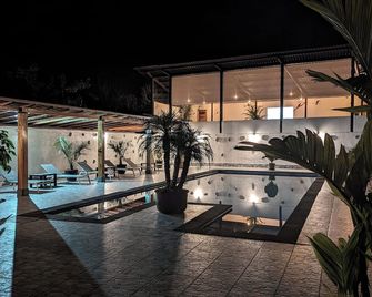 Las Terrazas de Dana Boutique Lodge & Spa - Mindo - Pool