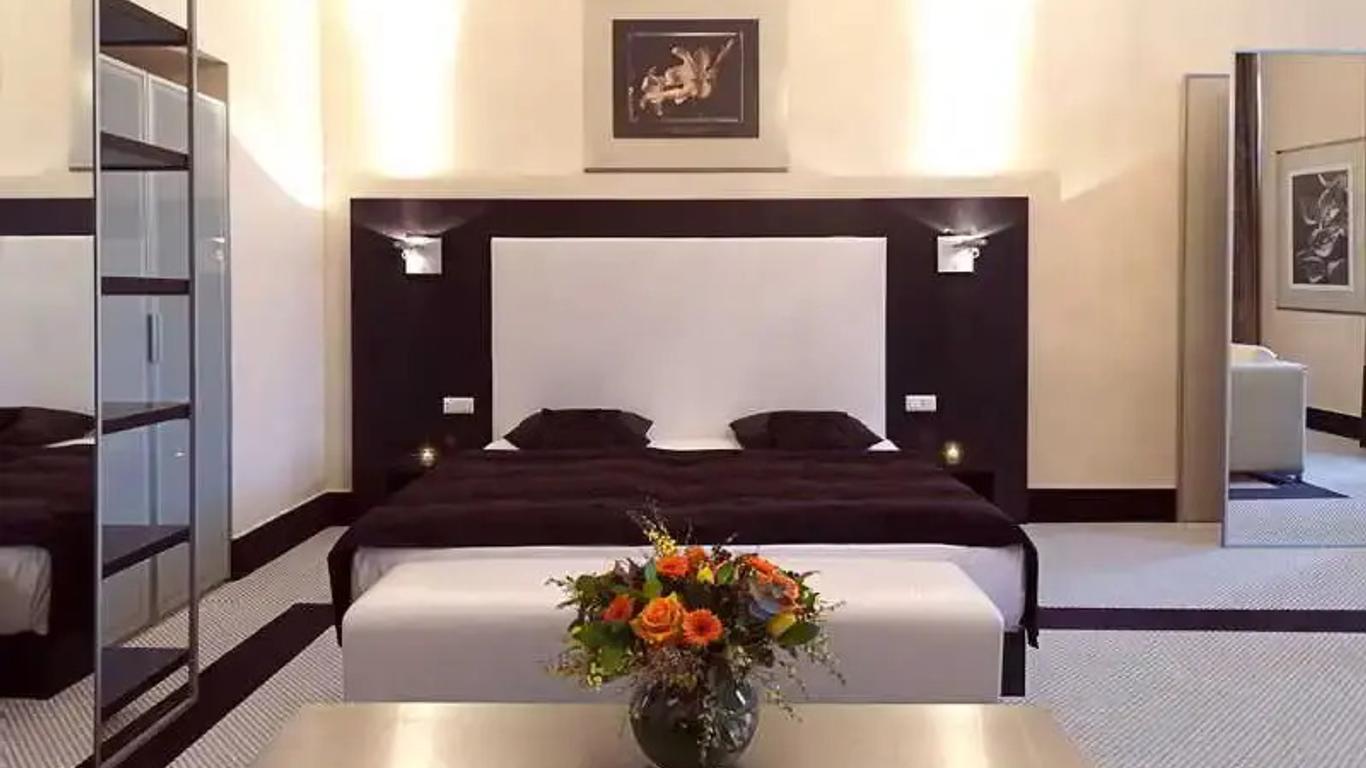 Old Town Square Hotel