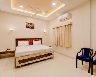 OYO Hotel Ambika Palace - Patna - Phòng ngủ