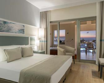 Arcanus Side Resort - Side - Bedroom