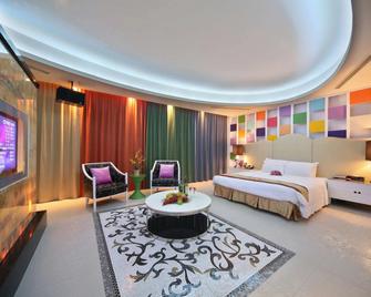 Lanshy Motel - טאיצ'ונג - חדר שינה