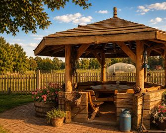 Farma Puchałowo - Jedwabno - Patio