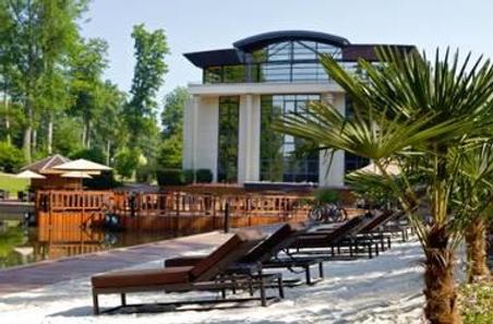Forges Hotel - Forges-les-Eaux - Building