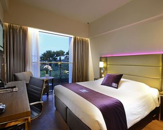 Premier Place Surabaya Airport - סוראבאיה - חדר שינה