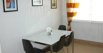 Guest House Sunny - Petrozavodsk - Dining room