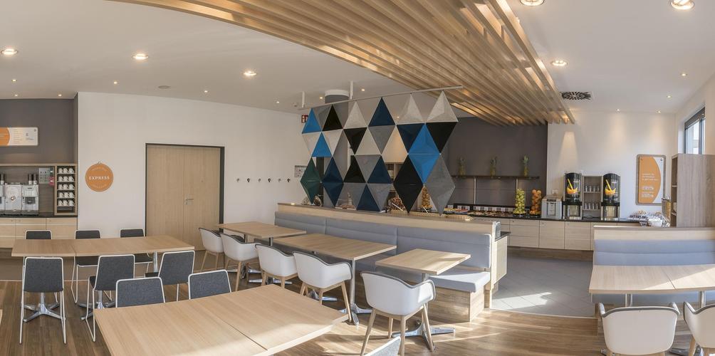 Holiday Inn Express Munchen Messe Munich Compare Deals