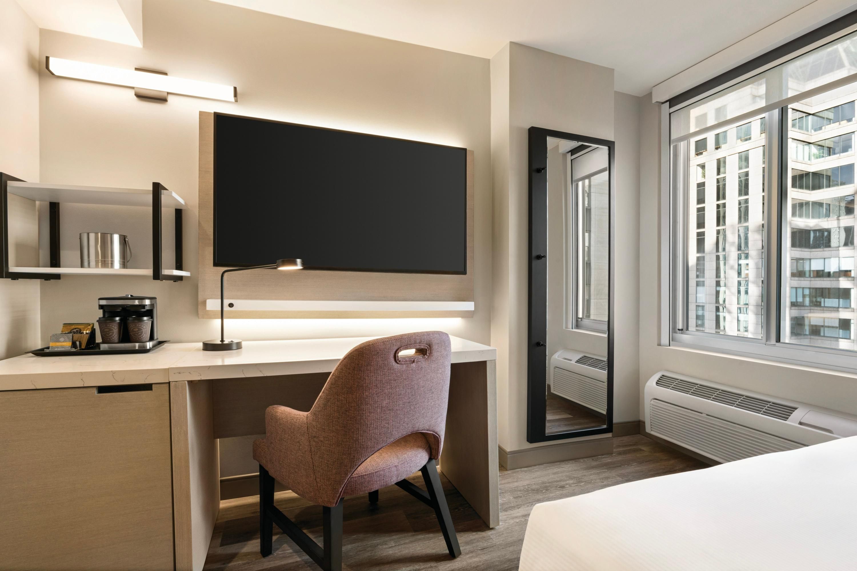 DoubleTree by Hilton New York Midtown Fifth Ave thumbnail 3