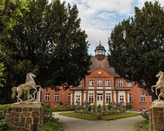 Schloss Basthorst - Crivitz