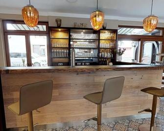 Hotel Restaurant zum Schwanen - Hanau - Bar