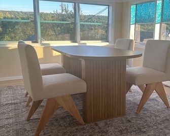Private cozy Mountain View Apartments locatedin Scranton pa - Scranton - Dining room