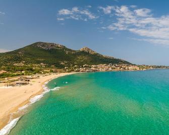 Studio tout équipé de 27m2, à 100m de la mer, et 500m des commerces - Algajola - Strand