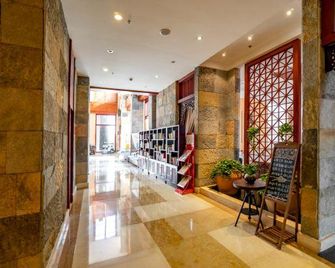 Maple Palace Hotel - Kunming - Lobby