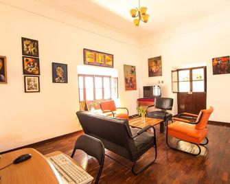 Casarte Takubamba B&b - Sucre - Sala de estar