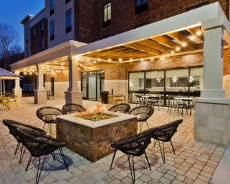 Home2 Suites by Hilton Alpharetta - Alpharetta - Patio