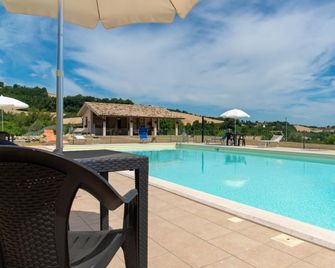 Villa Aurora - Delightful villa with pool and a/c in the Marche countryside - Montelparo - Pool