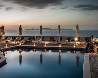 Agnadi View Villa - Oia - Pool