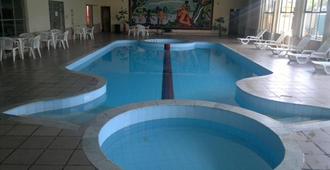 Hotel Dona Beja - Araxá - Pool