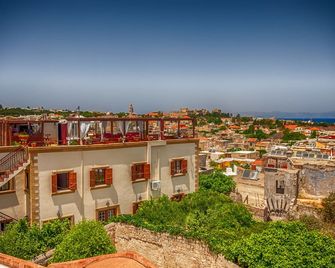 Minos Pension - Rodos - Rakennus