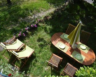 Beautiful authentic Savoyard chalet - Villard-sur-Doron - Patio