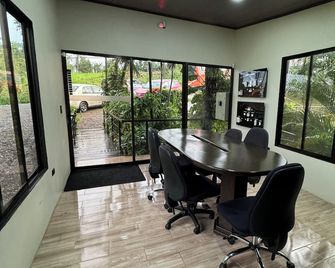 Boutique Hotel Containers - Platanal - Dining room
