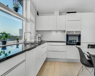 Holiday Home Frederikshavn 03 - Frederikshavn - Kitchen