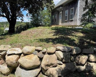 Charming Waterfront Cottage in Lubec, Maine - Lubec