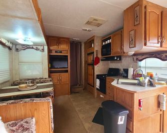 La Parguera, precioso , privado y comodo trailer se alquila, cerca de todo - Lajas - Keuken